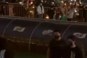 肖战低调现身孙燕姿演唱会 偶像粉丝双向互动引热议