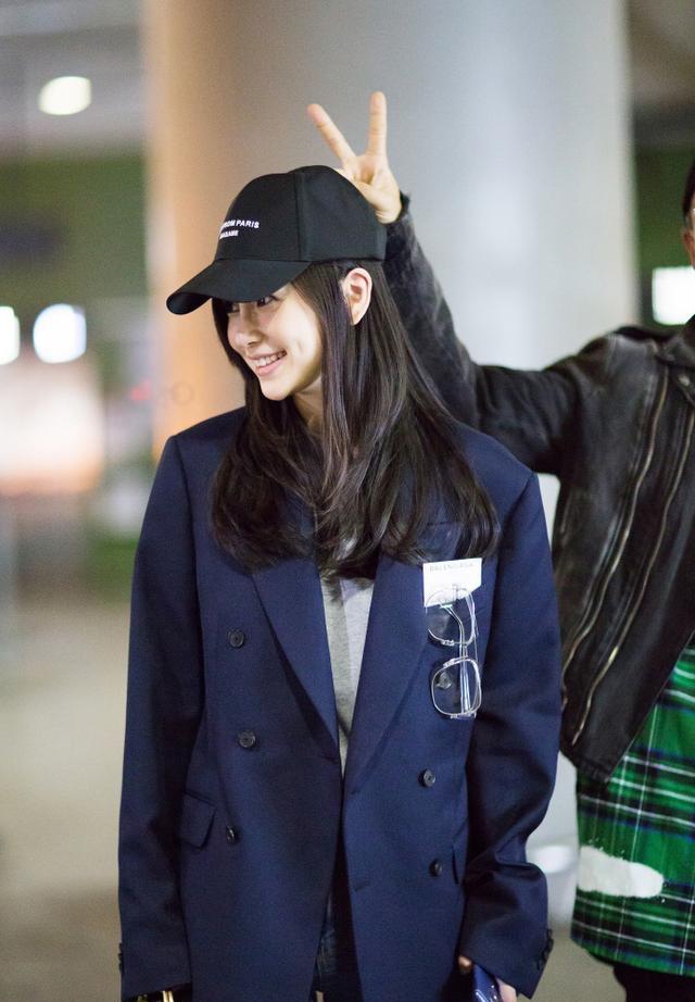 杨颖黄晓明机场